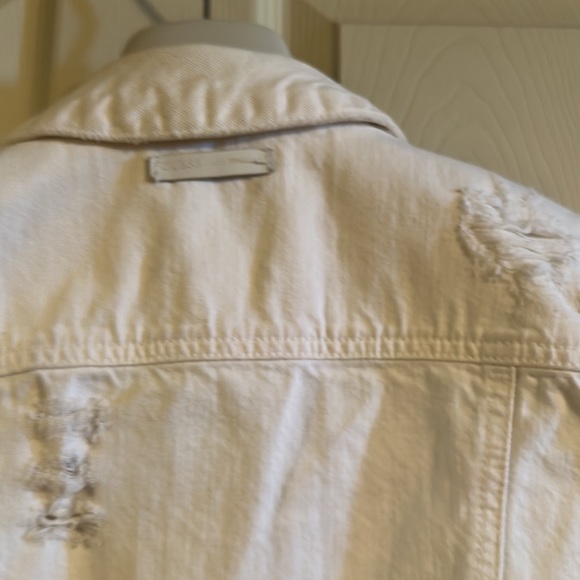 Guess Distressed White Denim Vest - Picture 3 of 4